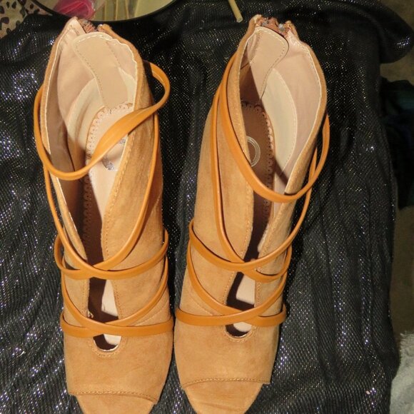 BOGO Tan Microsuede Faux Leather wrapped booties heels stilettos size 7.5 - Picture 3 of 15